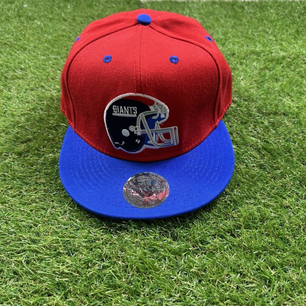 New York Giants Mitchell And Ness SnapBack Hat Red Retro Logo Helmet Vintage NWT